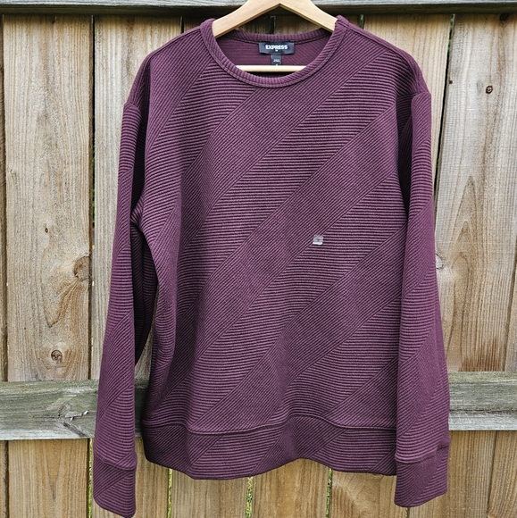 Express Textured Top - Picture 5 of 8